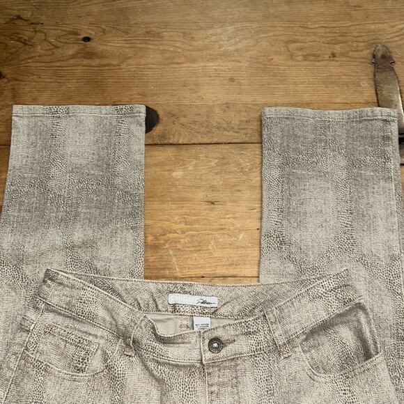 Chico's Platinum Snakeskin Jeans Women's Size 1 - Picture 6 of 6